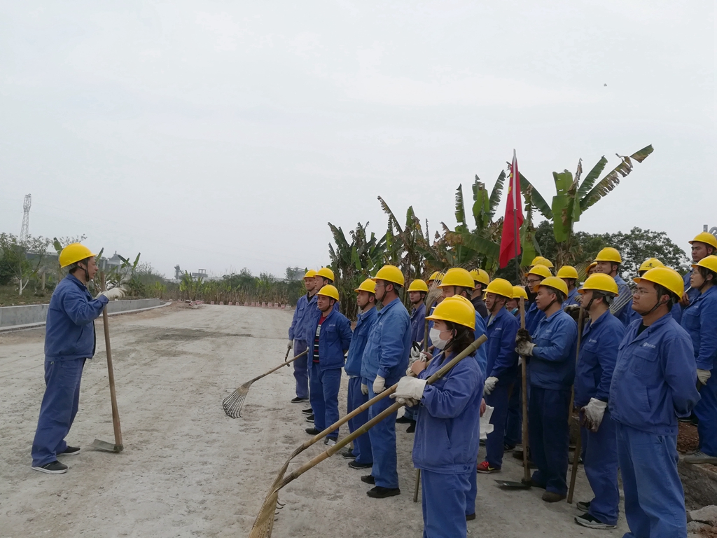 1024-機(jī)建分廠黨、政、工、團(tuán)開展建設(shè)美好家園活動。_副本.jpg